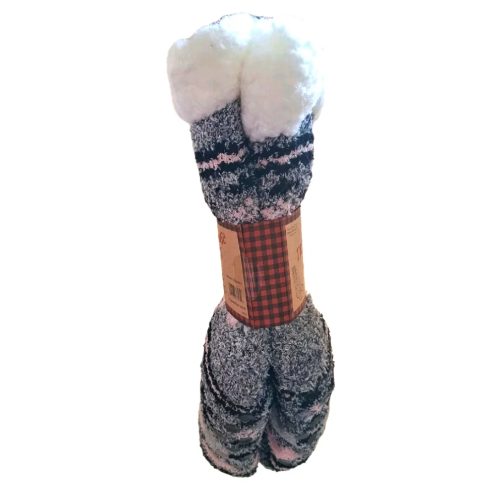 Treehouse Knits Sherpa Lined Slipper Socks NWT Gray Pink White Snowflake Heart